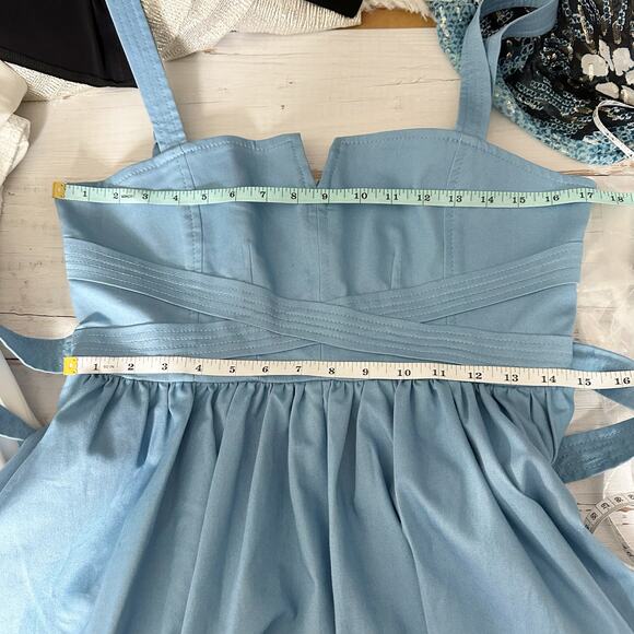 Cinq à Sept Cornelia Denim Sundress in Blissful
Blue Size 6 - Picture 11 of 13